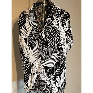 Grace The Perfect Fit Blouse Womens Medium Black White Tropical Palm Rayon Shirt